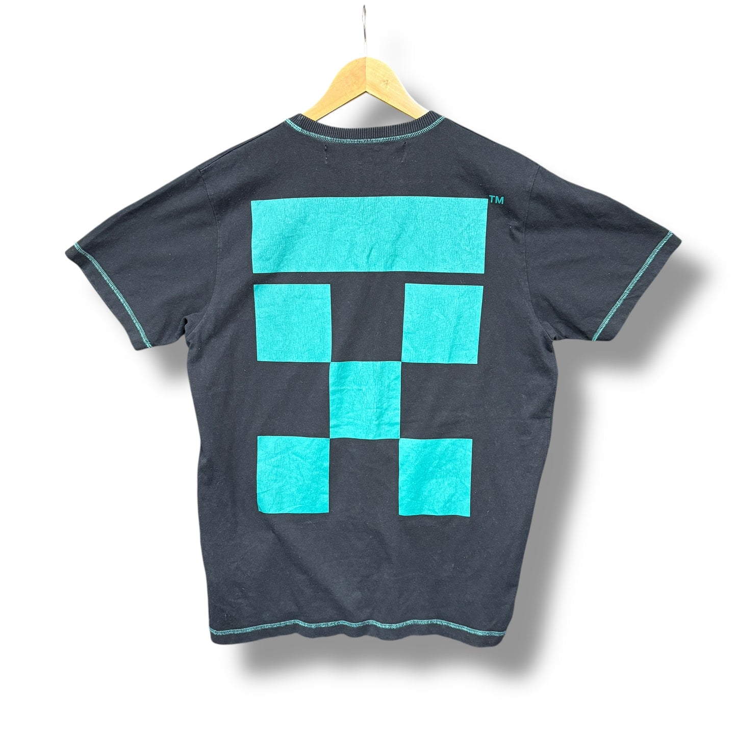 Off-white t-shirt, relaxed large, green & black