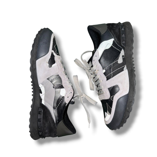 Valentino Garavani Sneakers Black