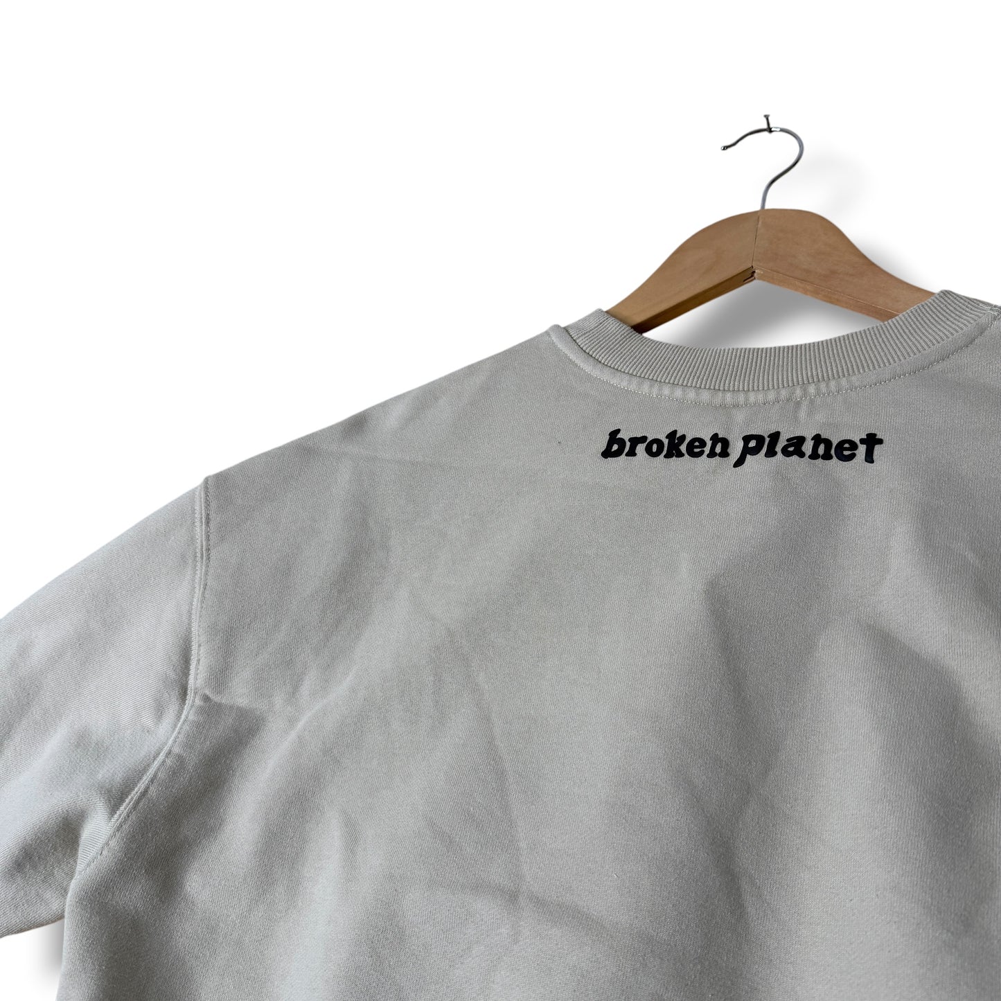Broken Planet Sweatshirt Beige