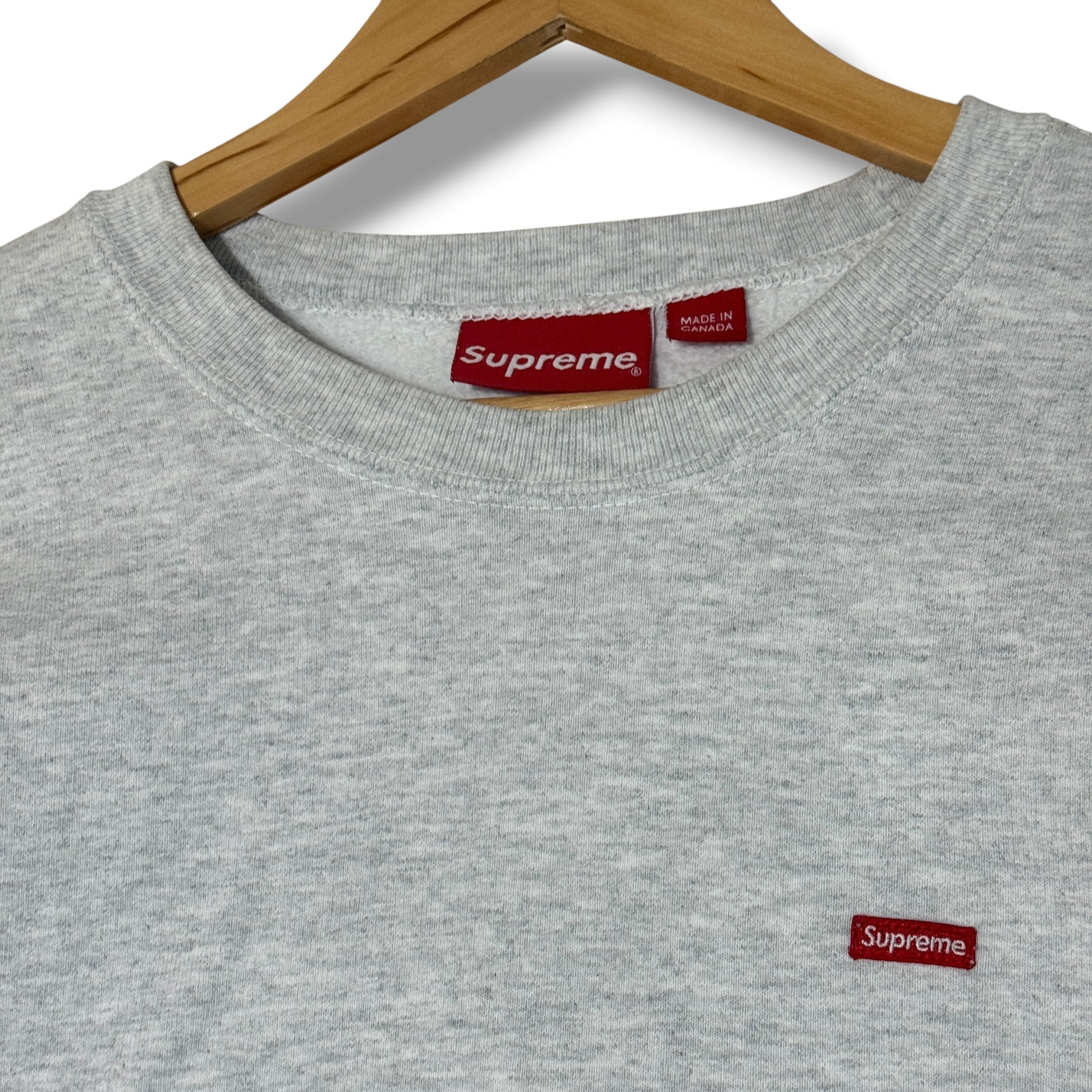 Supreme Sweatshirt Grey