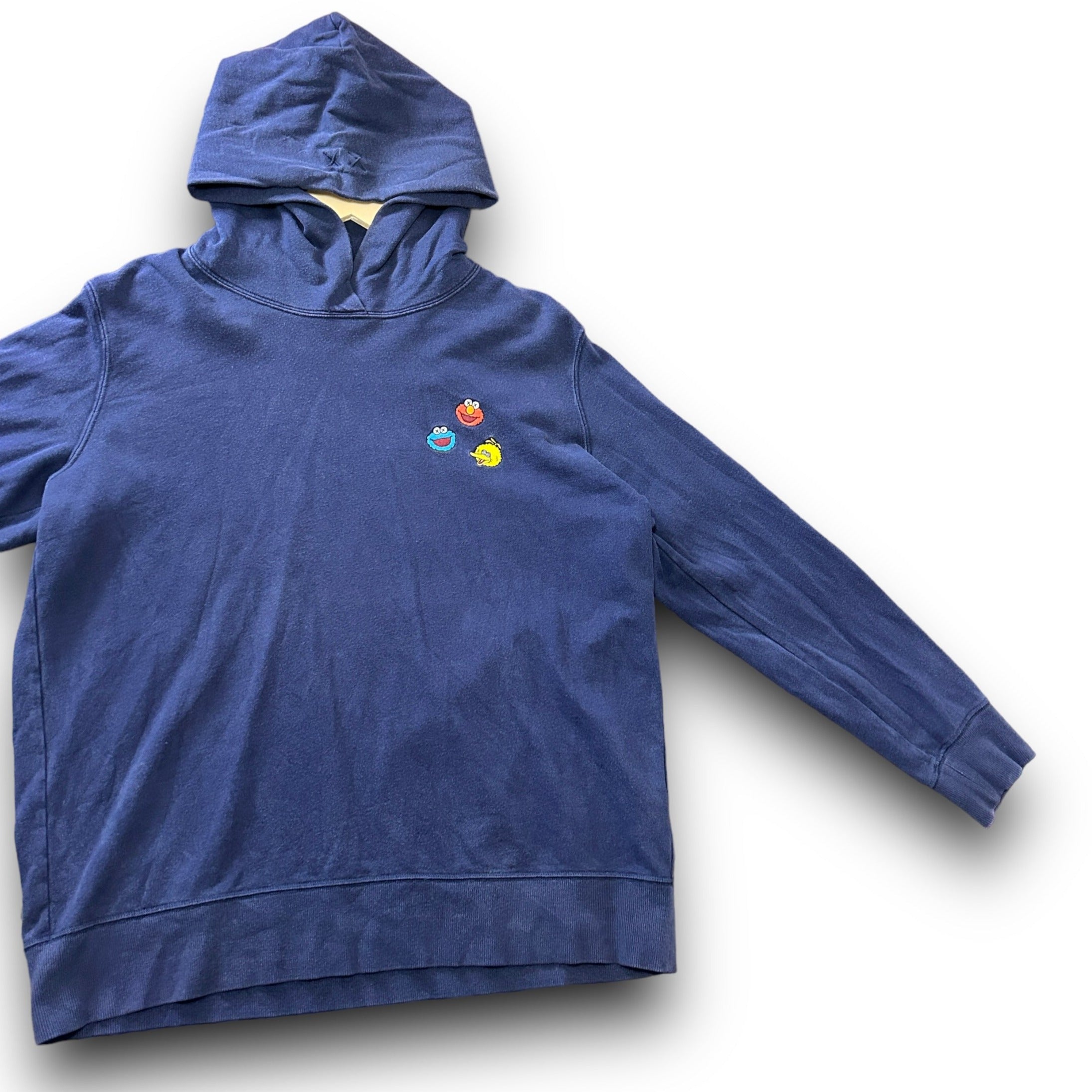 Uniqlo kaws x sesame street outlet hoodie