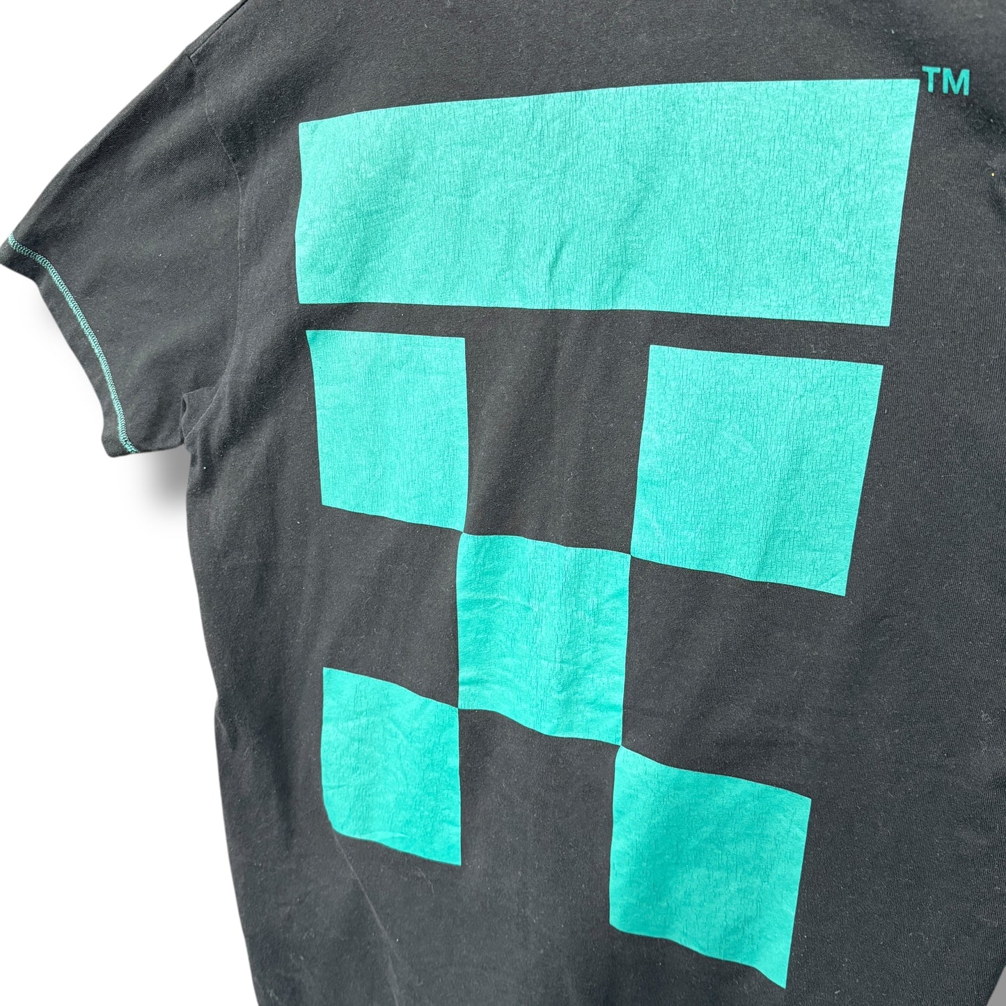 Off-white t-shirt, relaxed large, green & black