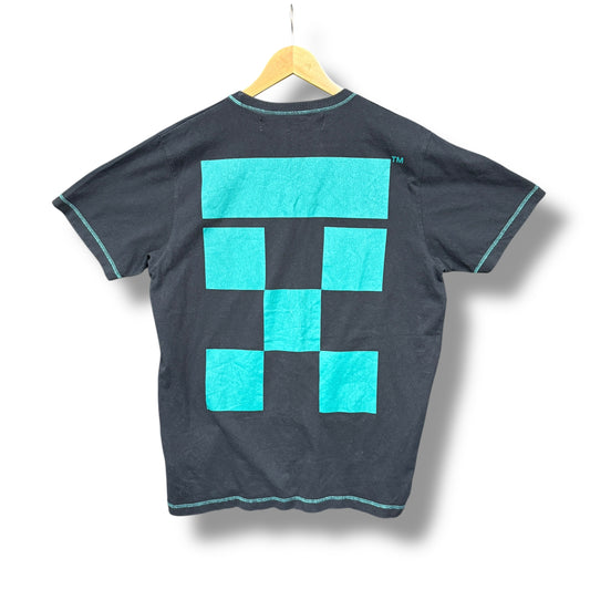 Off-white t-shirt, relaxed large, green & black
