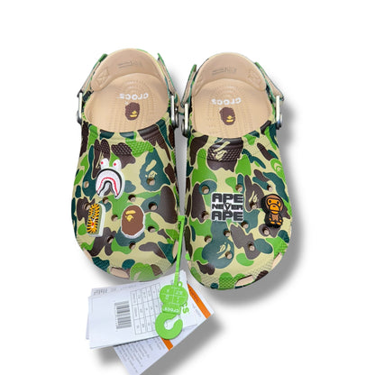 A bathing ape x CROCS BNWT, 4UK green camo
