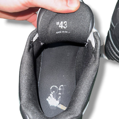 Off-white Sneakers Black