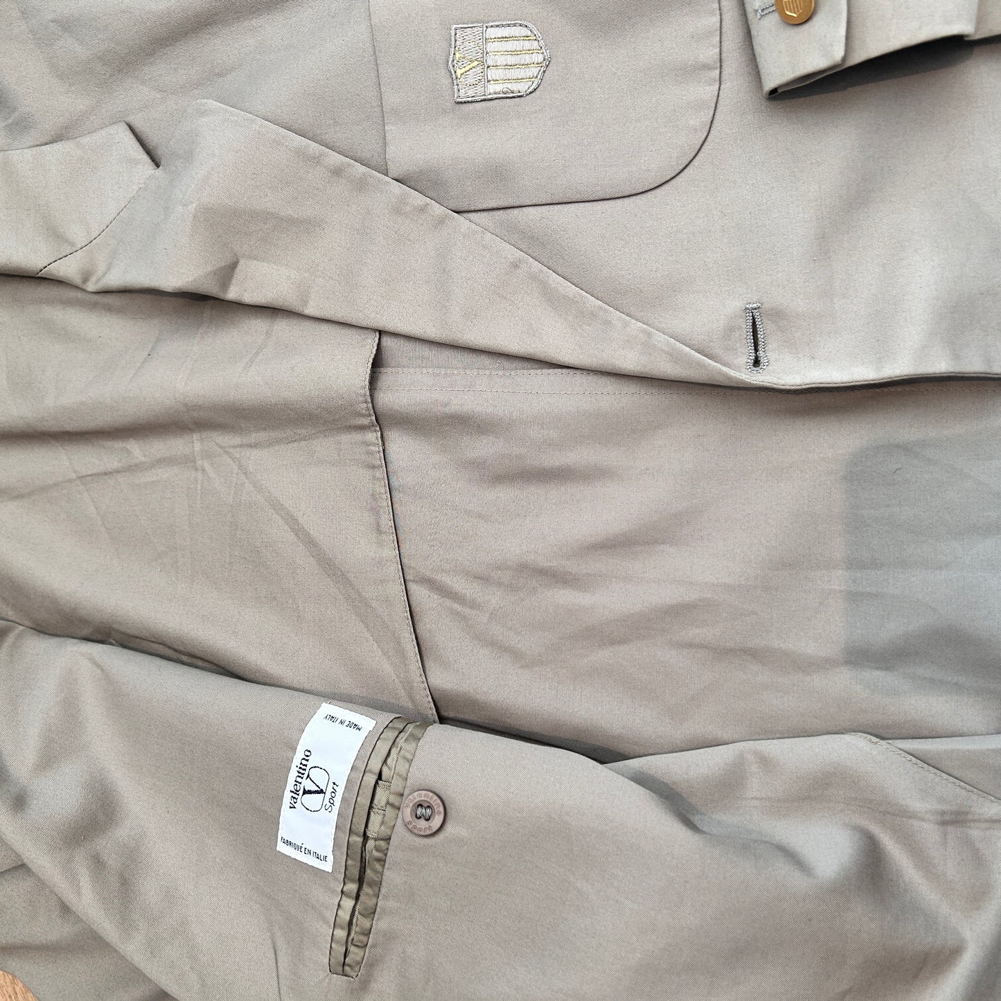 valentino blazer, size 50, beige - sustainablecloset.ltd